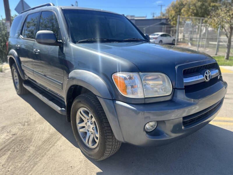 2005 Toyota Sequoia SR5