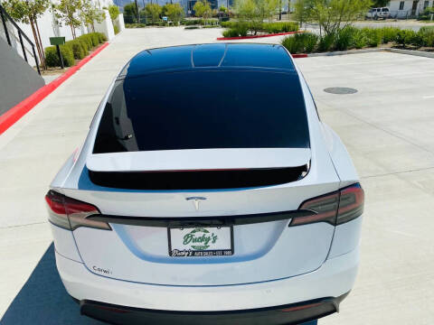 2023 Tesla Model X Standard Range