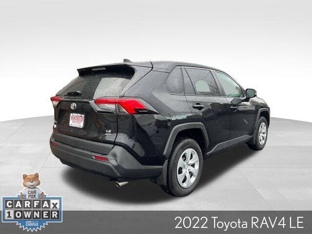 2022 Toyota RAV4 LE
