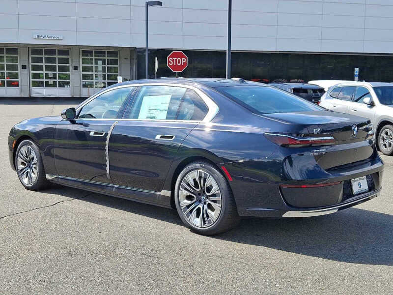 2025 BMW i7 eDrive50