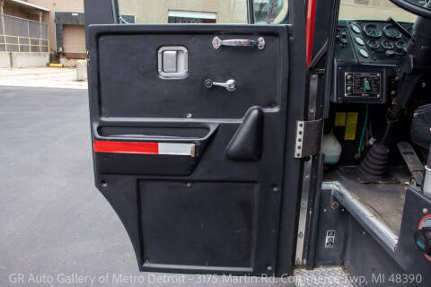 2001 Hendrickson Firetruck