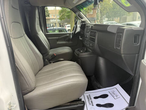2020 Chevrolet Express 2500
