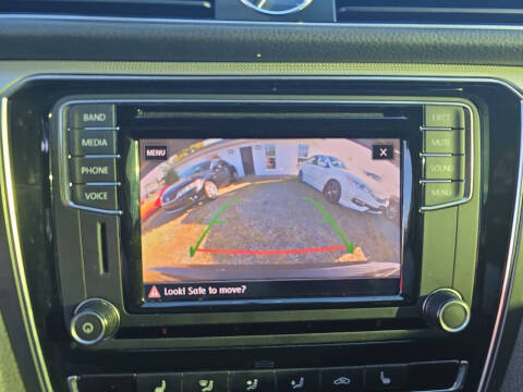 2017 Volkswagen Passat 1.8T R-Line