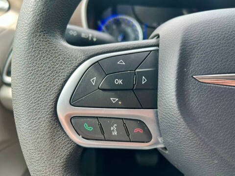 2017 Chrysler Pacifica LX