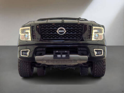 2017 Nissan Titan
