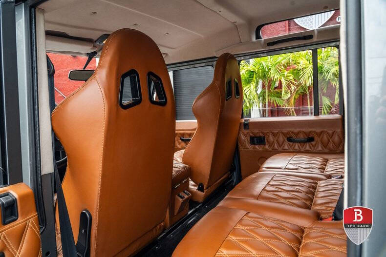 1987 Land Rover Defender