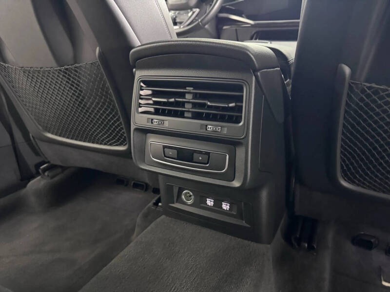 2019 Audi Q8 quattro Premium 55 TFSI