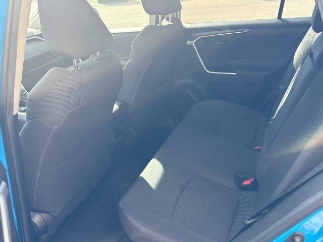 2021 Toyota RAV4 Hybrid LE