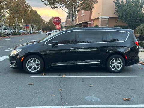 2017 Chrysler Pacifica