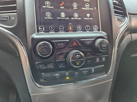 2018 Jeep Grand Cherokee Laredo E