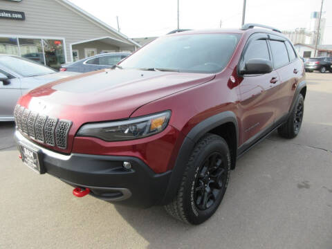 2019 Jeep Cherokee for sale at Dam Auto Sales in Sioux City IA