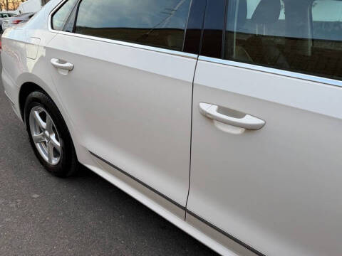 2013 Volkswagen Passat TDI SEL Premium