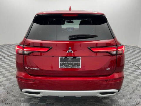 2024 Mitsubishi Outlander SE