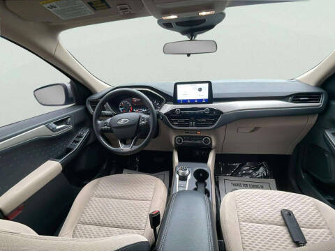 2020 Ford Escape SE