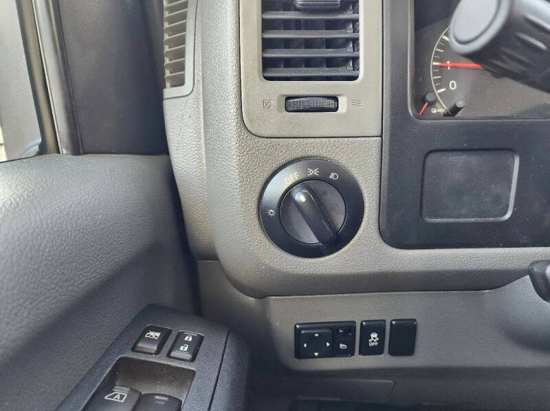 2016 Nissan NV 1500 S