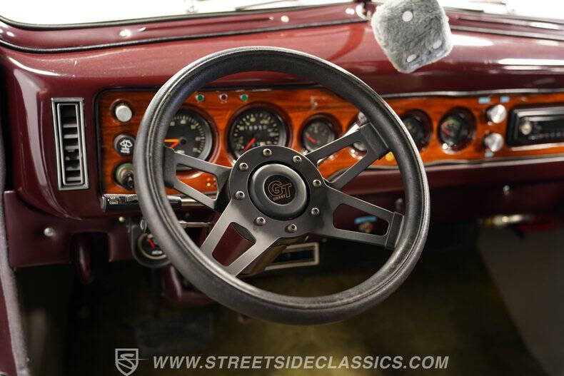 1940 Ford Deluxe