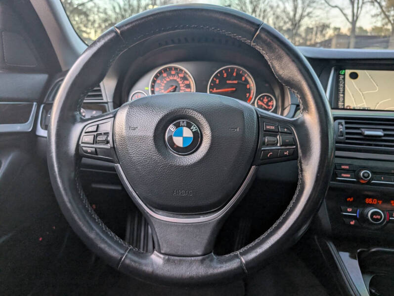 2015 BMW 5 Series 528i