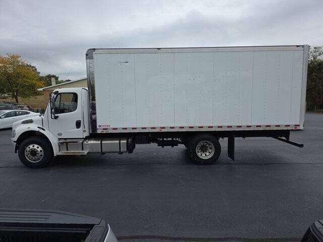 2015 Freightliner M2 106