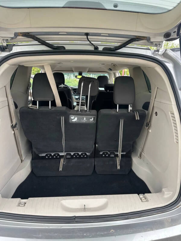 2017 Chrysler Pacifica LX