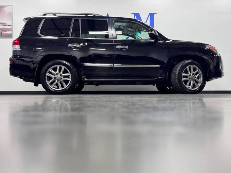 2014 Lexus LX 570