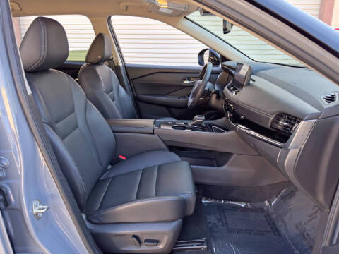 2024 Nissan Rogue SL