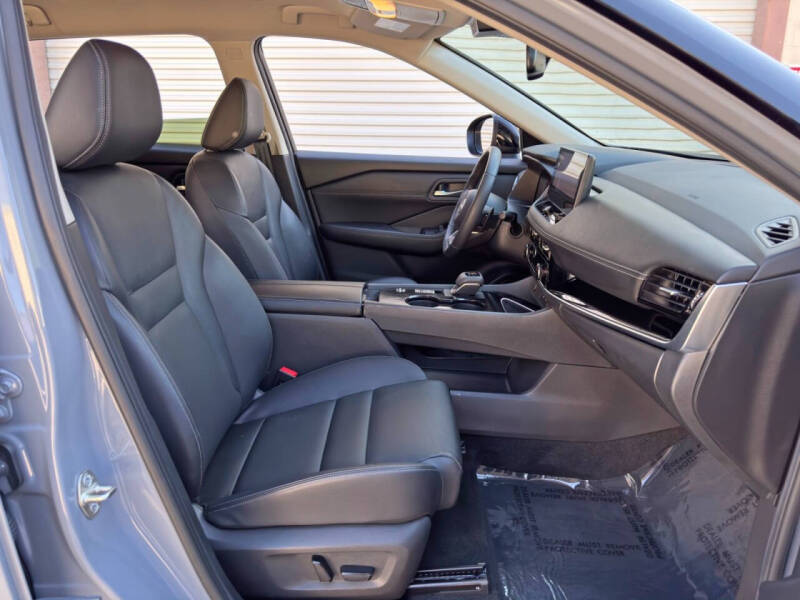 2024 Nissan Rogue SL
