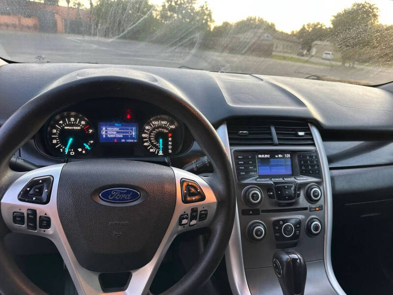 2013 Ford Edge SE