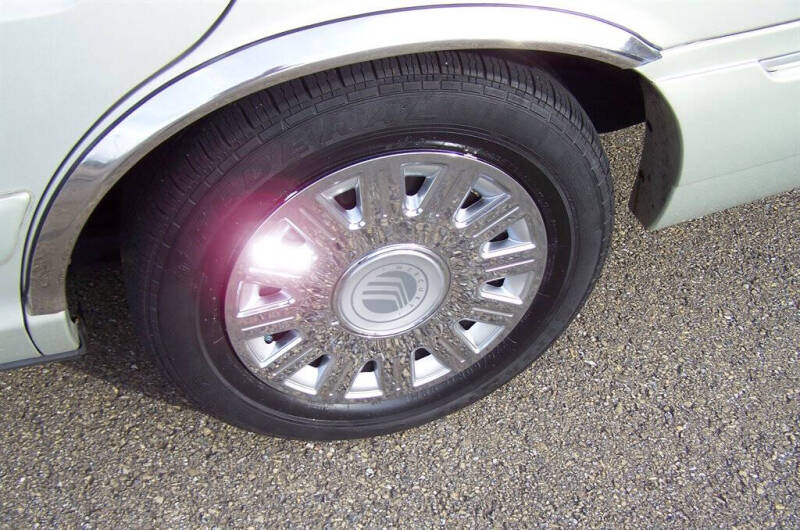 2004 Mercury Grand Marquis GS