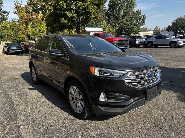 2022 Ford Edge for sale at Bowman Auto Center in Clarkston, MI