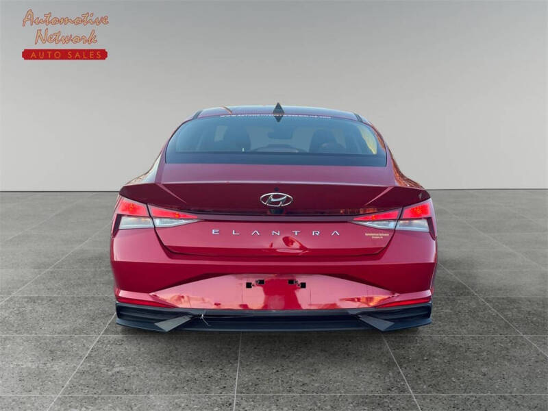 2022 Hyundai Elantra null photo 5