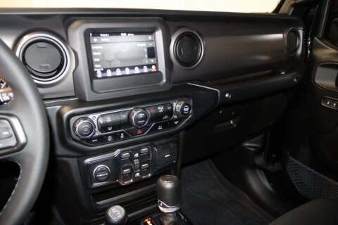 2023 Jeep Gladiator Sport S