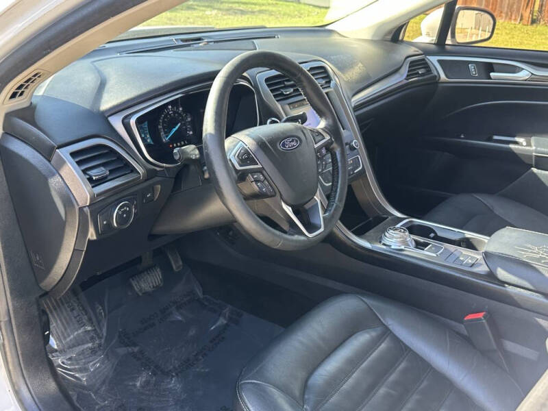 2017 Ford Fusion Hybrid SE