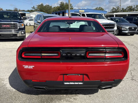 2015 Dodge Challenger SXT