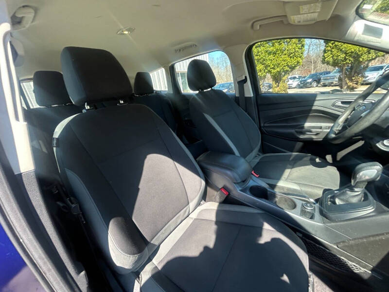 2016 Ford Escape S