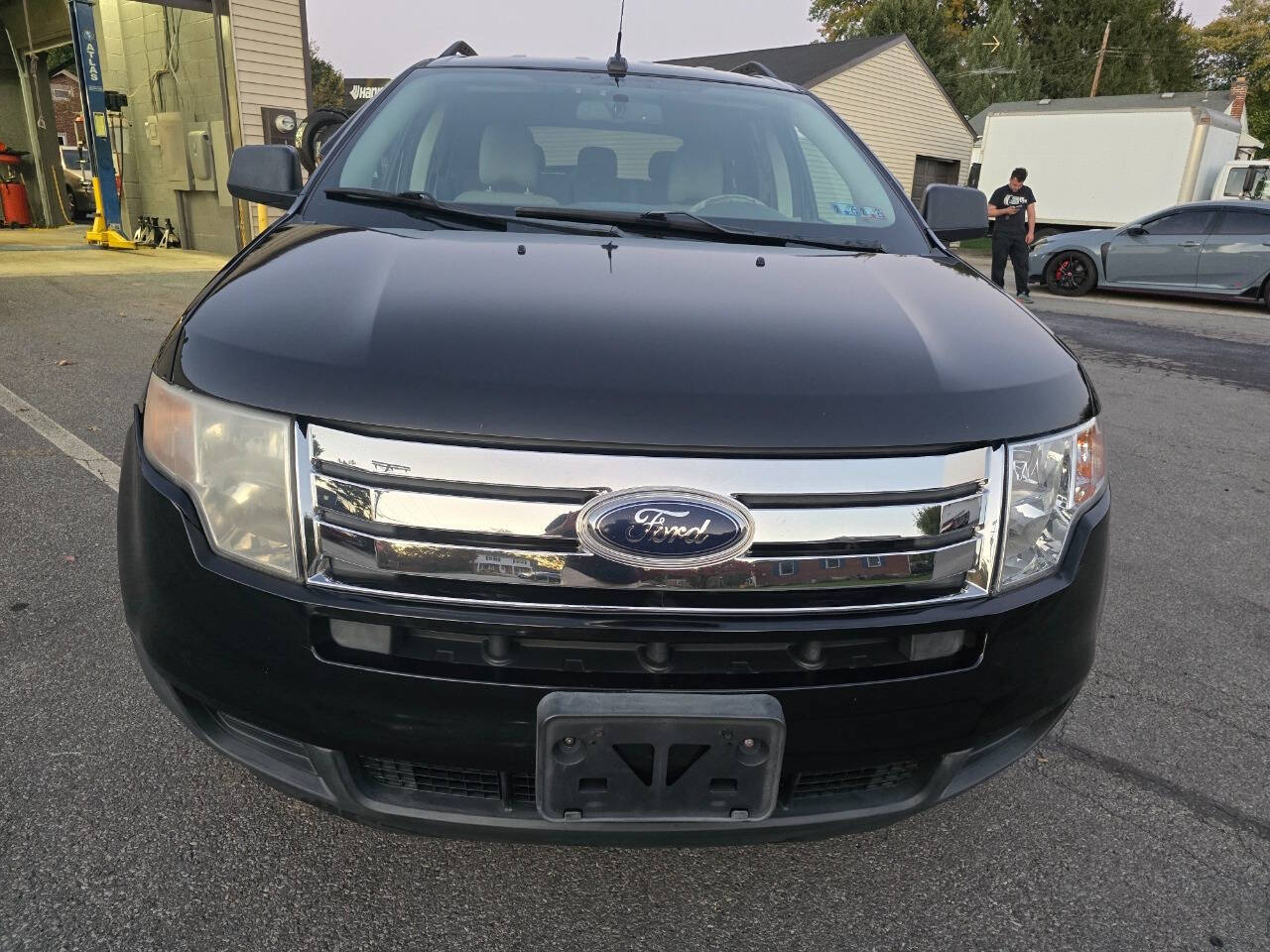 2009 Ford Edge for sale at QUEENSGATE AUTO SALES in York, PA