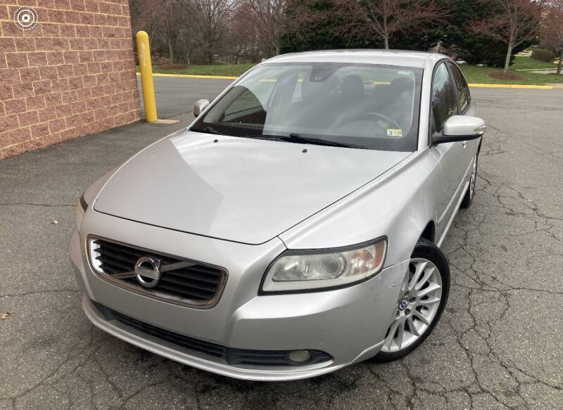 2011 Volvo S40 for sale at Super Bee Auto in Chantilly VA