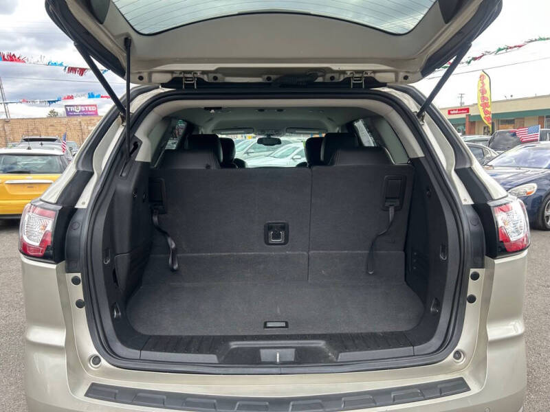 2016 Chevrolet Traverse LT