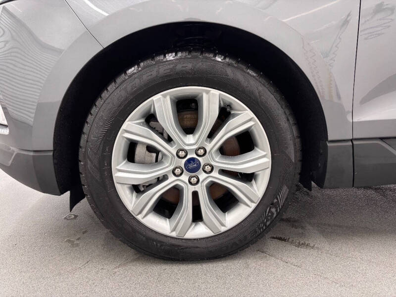 2021 Ford Edge Titanium