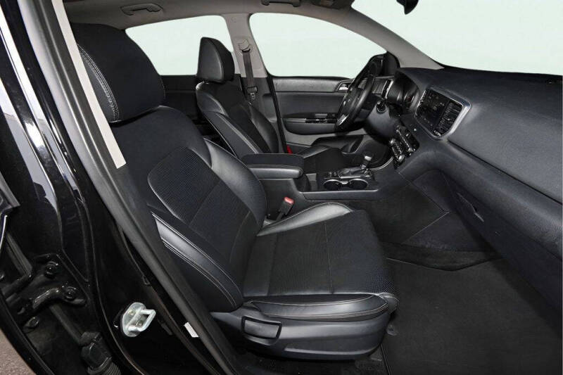 2022 Kia Sportage EX