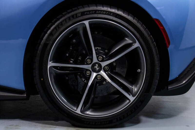 2024 Ferrari 296 GTS