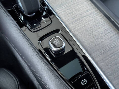 2023 Volvo S90 B6 Plus