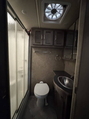 2016 Winnebago Forza