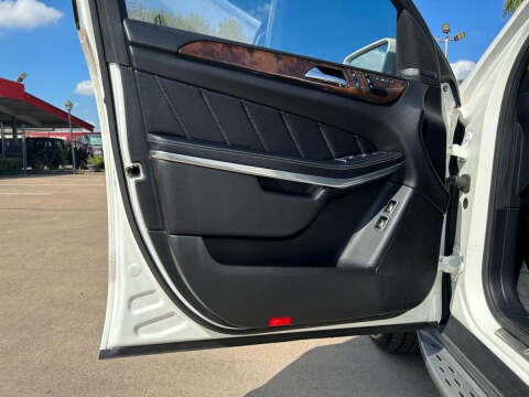 2014 Mercedes-Benz GL-Class GL 550 4MATIC