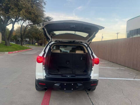 2011 Chevrolet Traverse LTZ