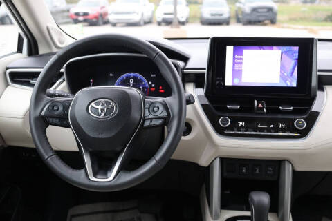 2024 Toyota Corolla Cross XLE