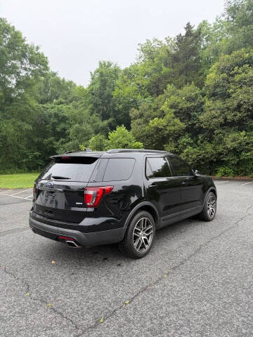 2016 Ford Explorer Sport