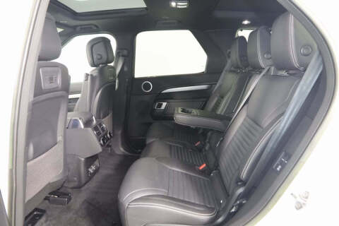 2023 Land Rover Discovery P360 S R-Dynamic