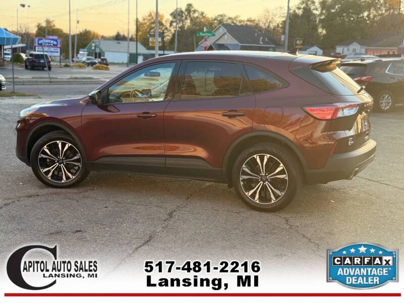 2021 Ford Escape Hybrid SE