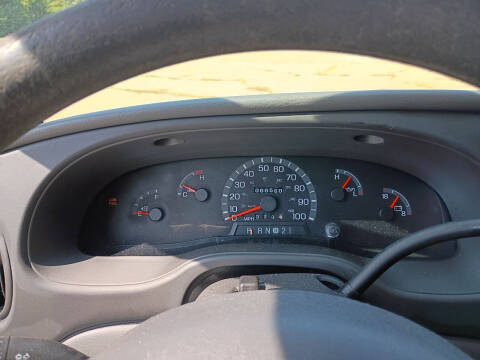 2003 Ford E-Series E-350 SD XLT