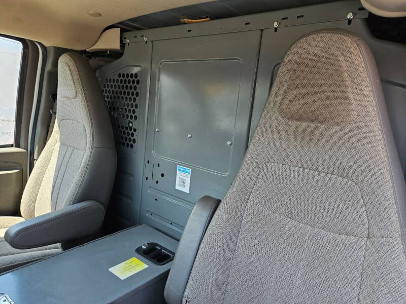 2017 Chevrolet Express 2500